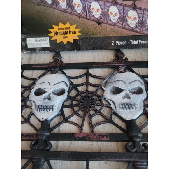 Gothic skull fence light up Halloween prop lawn decor home - Picture 6 of 10